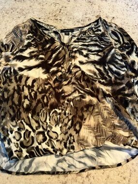 Karen Kane Brown and Cream Animal-Print Keyhole V-Neck Blouse